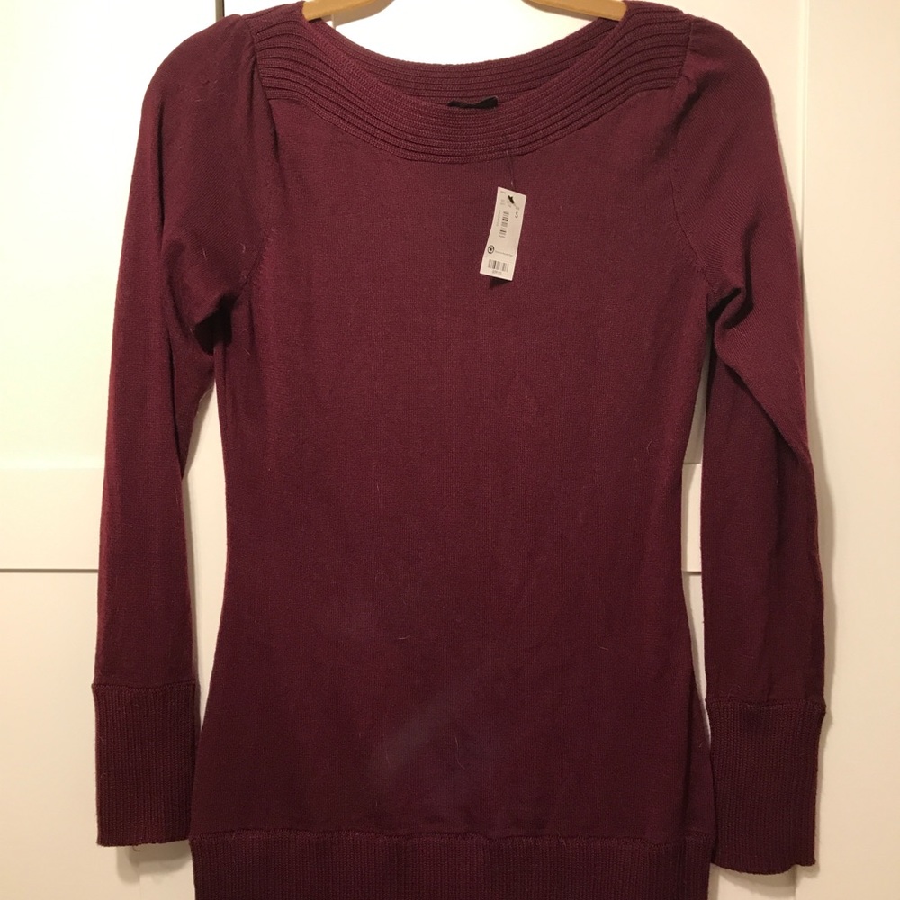 Limited beautiful burgundy sweater